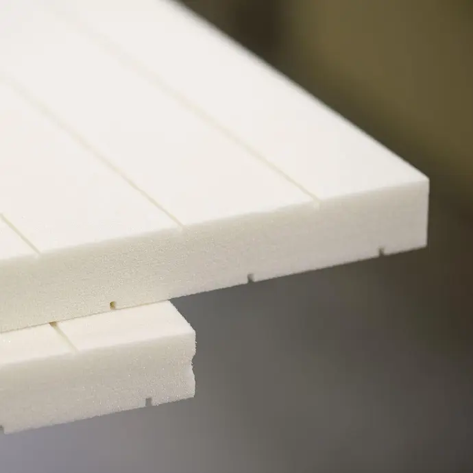 La mousse polyuréthane Nestaan pour l'isolation