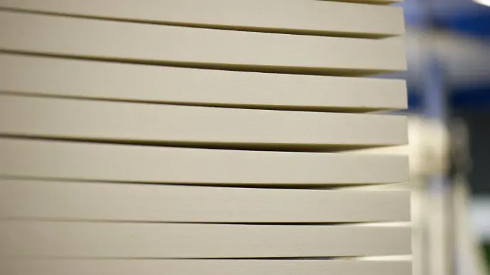 La mousse de polyuréthane Nestaan a un pouvoir isolant élevé et résiste aux produits chimiques