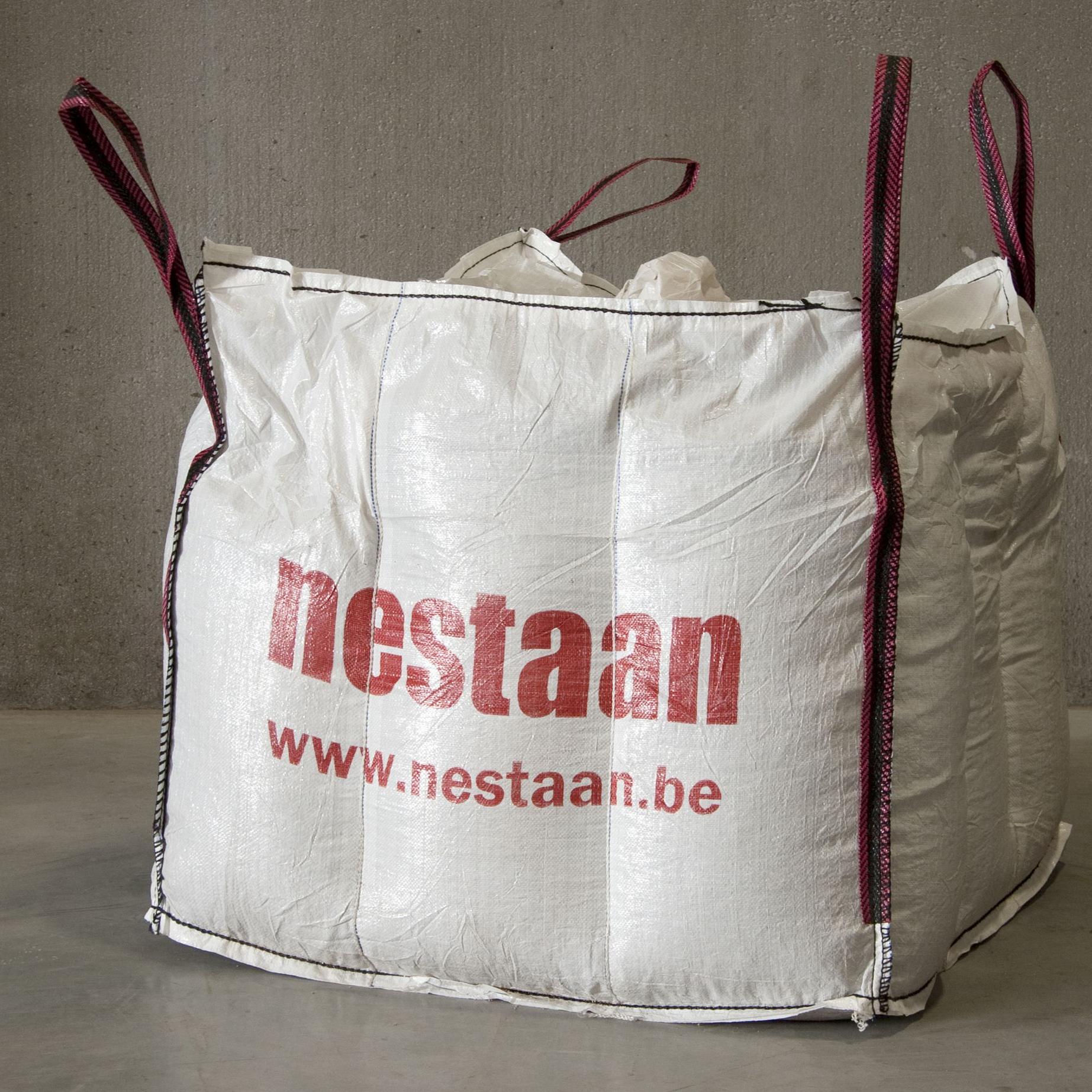 La vermiculite Nestaan est utilisée comme chappe